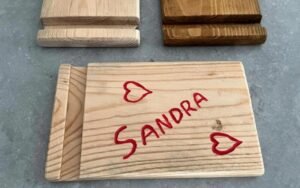 Read more about the article Wood Phone & Tablet Holder