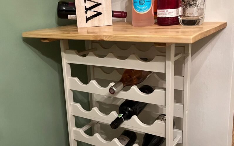 Read more about the article Beautiful Custom Rustic Wine Rack with Top